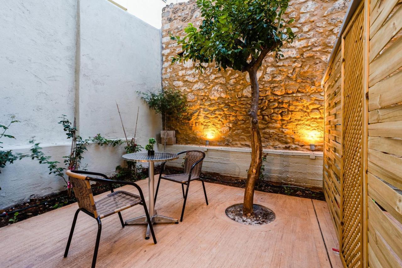 Uncover Kalamata'S Hidden Gem - Cosy City Nest Extérieur photo