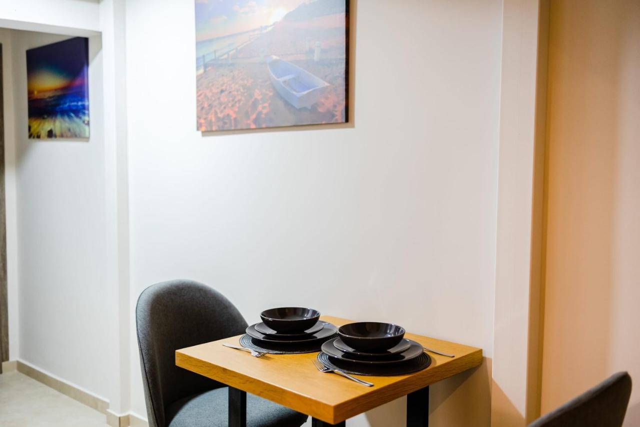 Uncover Kalamata'S Hidden Gem - Cosy City Nest Extérieur photo